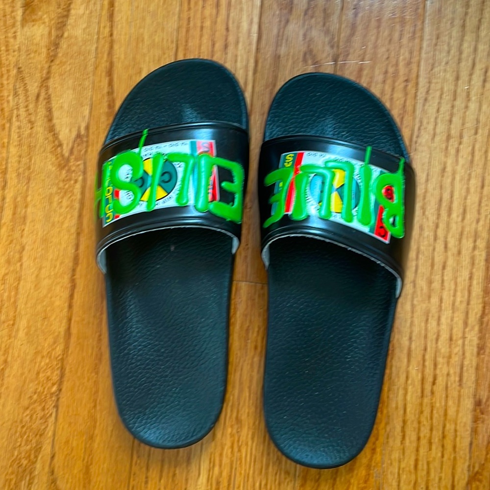 Eilish sandals slippers.  3D Graffiti art